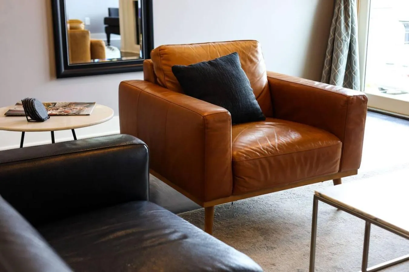 Southside Extraordinaire Walk To Gulch Lux Four Bedroom Нэшвилл