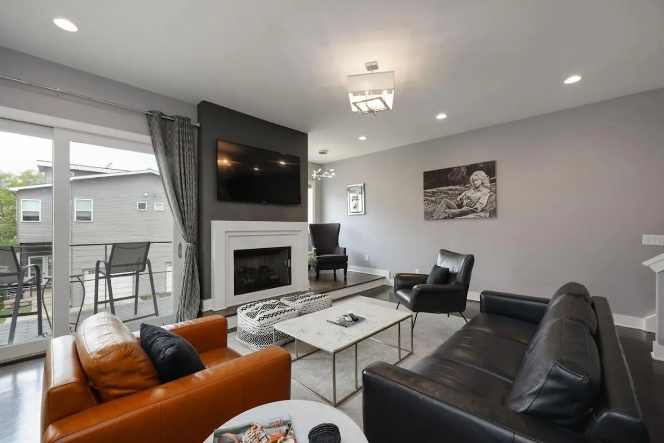 Southside Extraordinaire Walk To Gulch Lux Four Bedroom Нэшвилл Дом отдыха